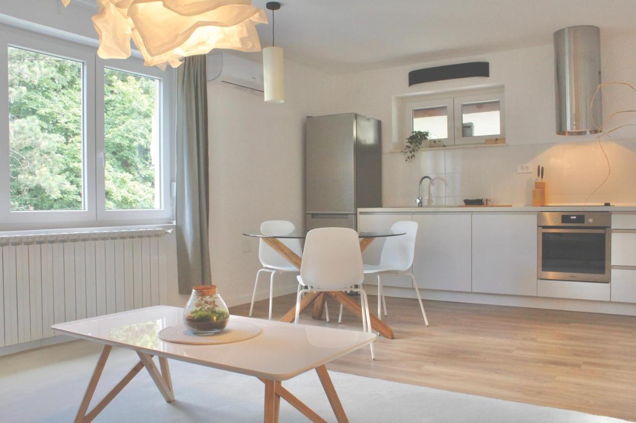 Stardust Apartment ซาเกร็บ ภายนอก รูปภาพ